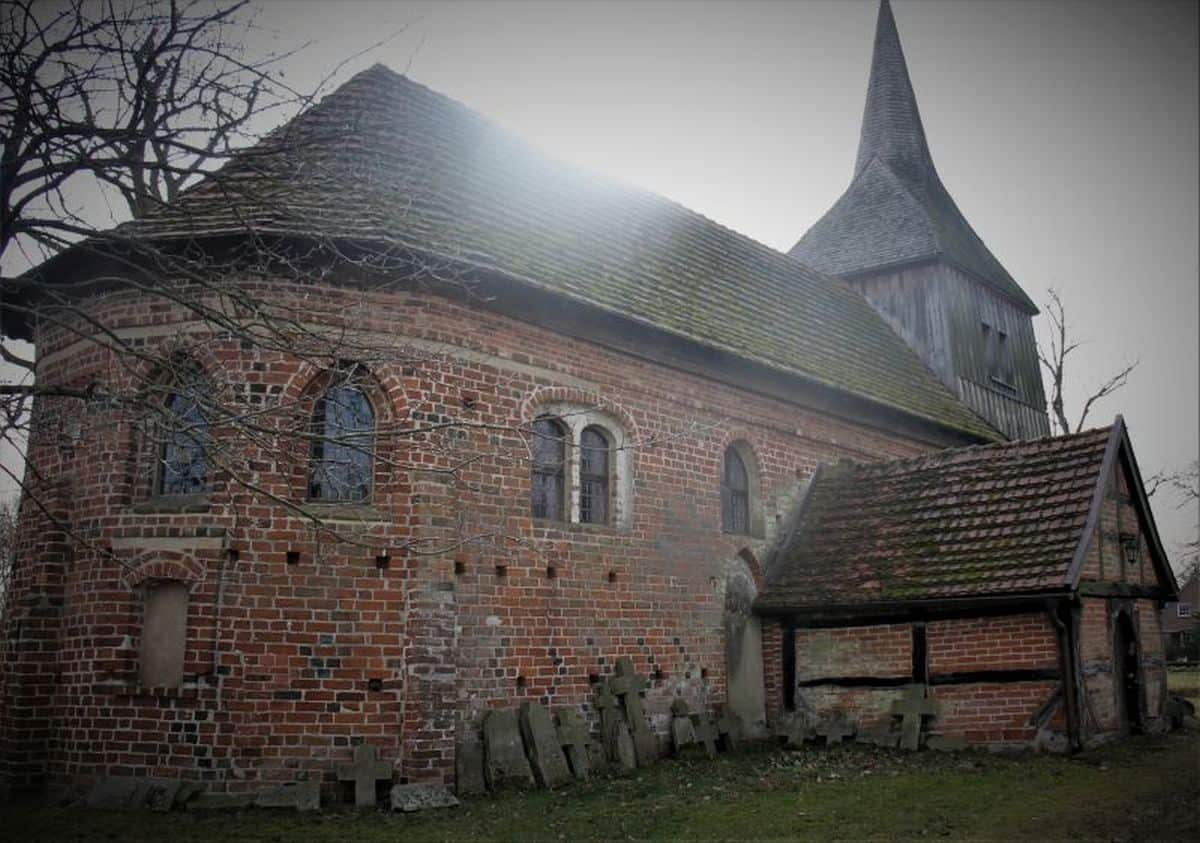 Historische Kirche in Sülstorf | ©CG